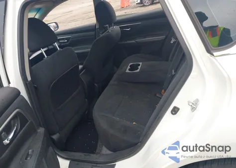 2015 Nissan Altima 2.5 S z USA, uszkodzony, nr VIN 1N4AL3AP6FC427673